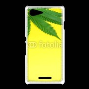 Coque Sony Xpéria E3 Feuille de cannabis sur fond jaune 2