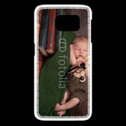 Coque Samsung Galaxy S6 edge Bébé dormant sur des livres