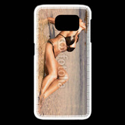 Coque Samsung Galaxy S6 edge Femme brune en bikini à la plage