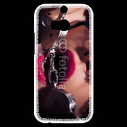 Coque HTC One M8s Dominatrice sexy avec menottes 