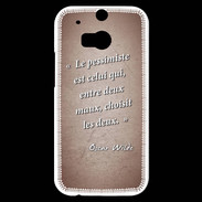 Coque HTC One M8s Pessimiste Rouge Citation Oscar Wilde