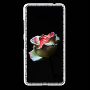 Coque Nokia Lumia 640 LTE Belle rose sur fond noir PR
