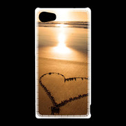 Coque Sony Xperia Z5 Compact Coeur sur la plage avec couché de soleil