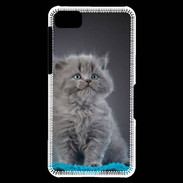 Coque Blackberry Z10 Chaton sur tapis bleu