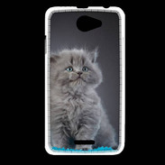 Coque HTC Desire 516 Chaton sur tapis bleu