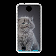 Coque HTC Desire 300 Chaton sur tapis bleu