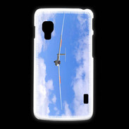 Coque LG L5 2 Planeur en phase d'attérissage