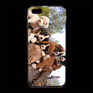 Coque iPhone 5/5S Premium Chiots Boxer sur un tronc d''arbre
