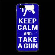 Coque iPhone 5/5S Premium Keep Calm Take a gun Bleu
