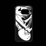 Coque Samsung S7 Premium Musicienne guitare électrique en noir et blanc