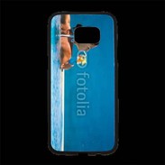 Coque Personnalisée Samsung S7 Edge Premium Femme sirotant un cocktail face à la mer