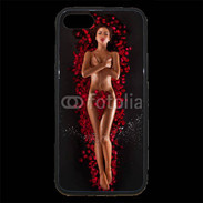 Coque iPhone 7 Premium Femme nue pétales de rose glamour
