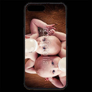 Coque iPhone 7 Plus Premium Bébés avec biberons