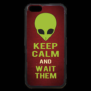 Coque iPhone 6 Premium Keep Calm and Wait Alien Rouge