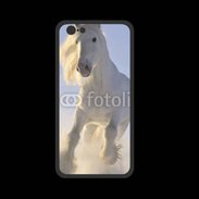 Coque  Iphone 8 PREMIUM Cheval blanc dans la neige