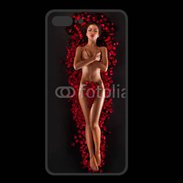 Coque  Iphone 8 Plus PREMIUM Femme nue pétales de rose glamour
