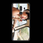 Coque  Huawei MATE 10 PRO PREMIUM Femme glamour qui se met du rouge à lèvre