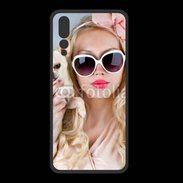 Coque  Huawei P20 Pro PREMIUM Femme glamour avec chihuahua