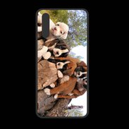 Coque  Huawei P20 PREMIUM Chiots Boxer sur un tronc d''arbre